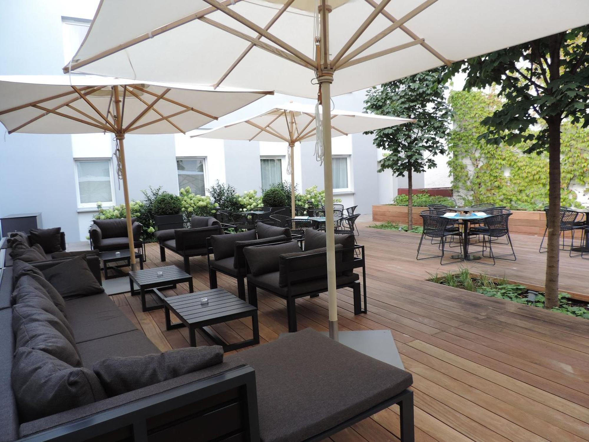 Motel One Nuernberg-Plaerrer Buitenkant foto