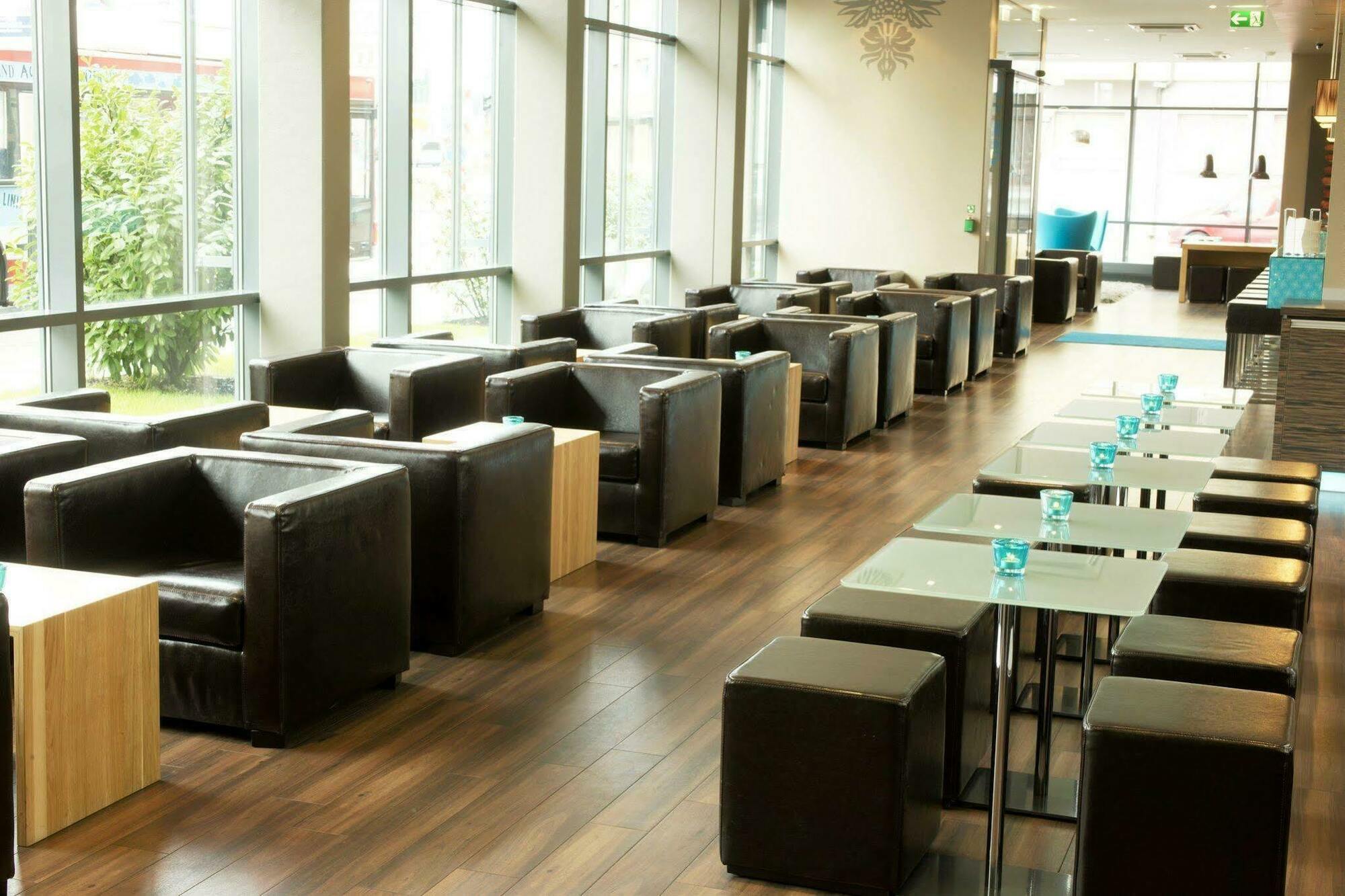 Motel One Nuernberg-Plaerrer Buitenkant foto